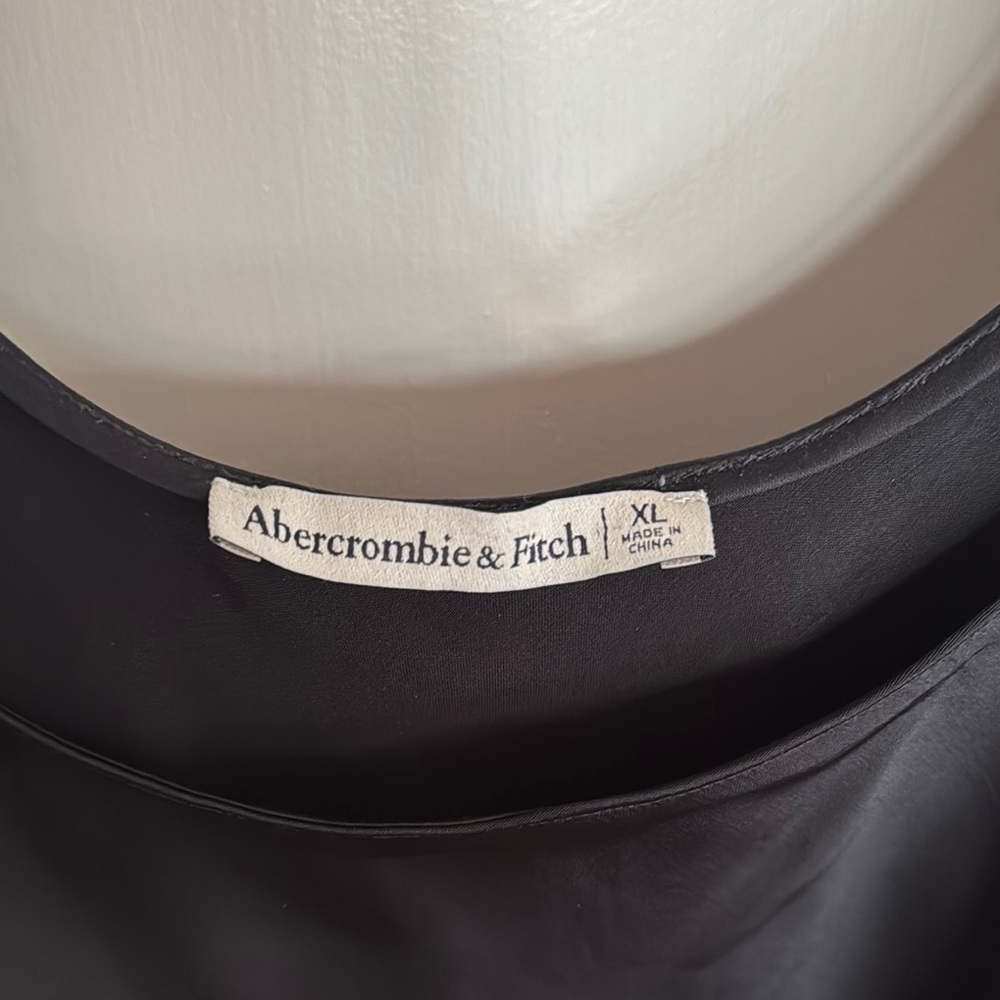 Abercrombie black Sleeveless Top - Picture 2 of 4